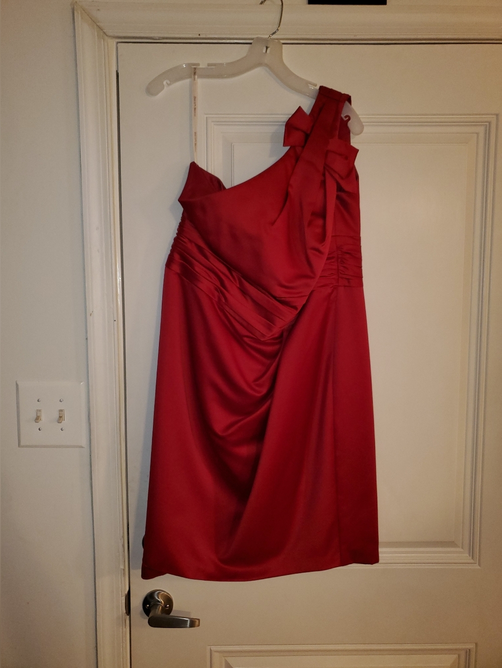 Red One-Shoulder Satin Cocktail Dress